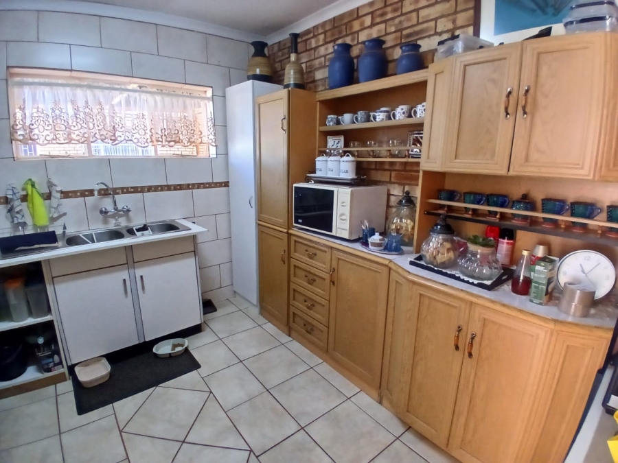 4 Bedroom Property for Sale in Kuruman Northern Cape